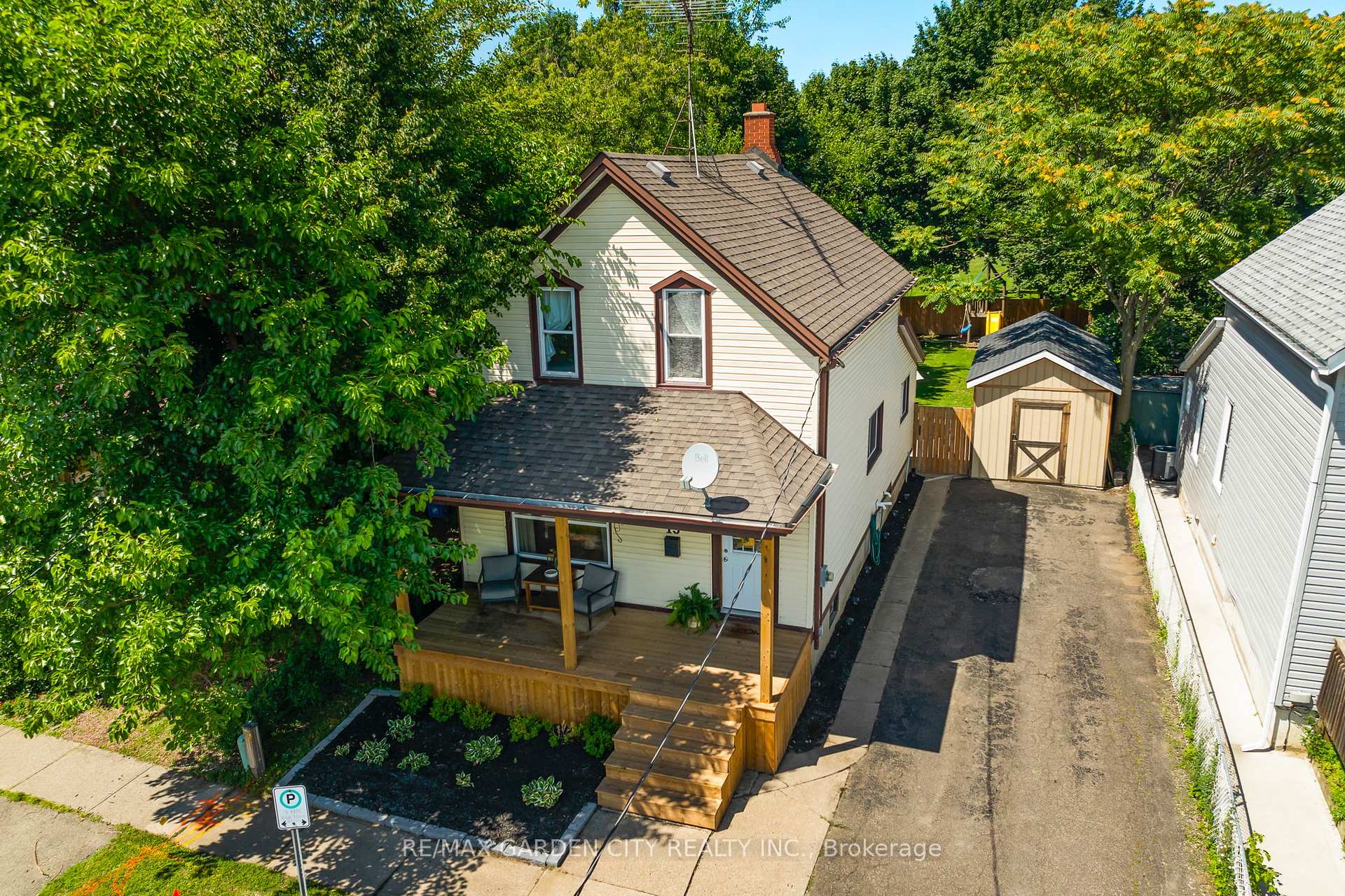 Photo 29 of 13 Maple Street, St. Catharines, Downtown — HOMEH