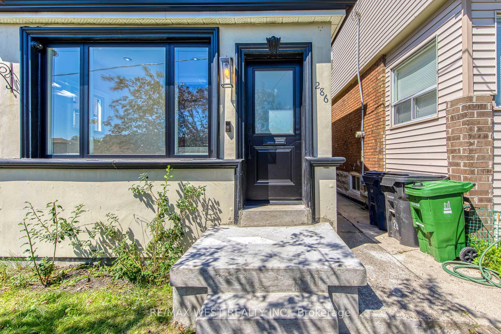 Photo 3 of 286 Gilbert Avenue, Toronto, Caledonia-Fairbank — HOMEH