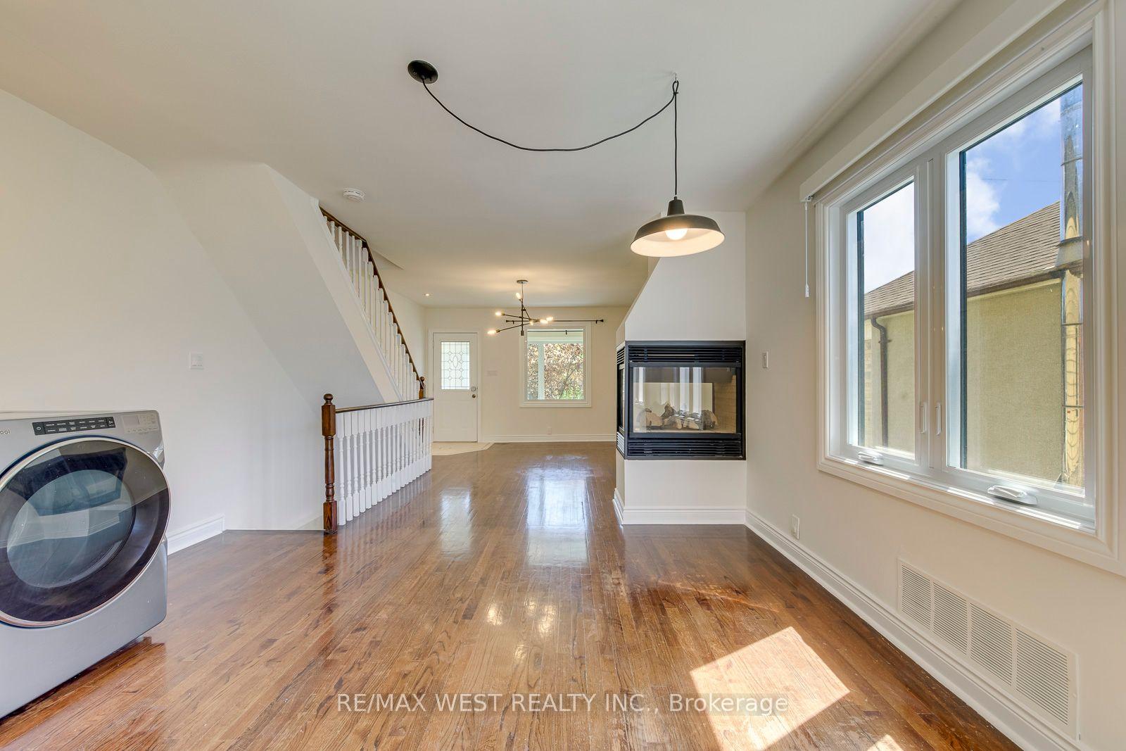 Photo 11 of 286 Gilbert Avenue, Toronto, Caledonia-Fairbank — HOMEH