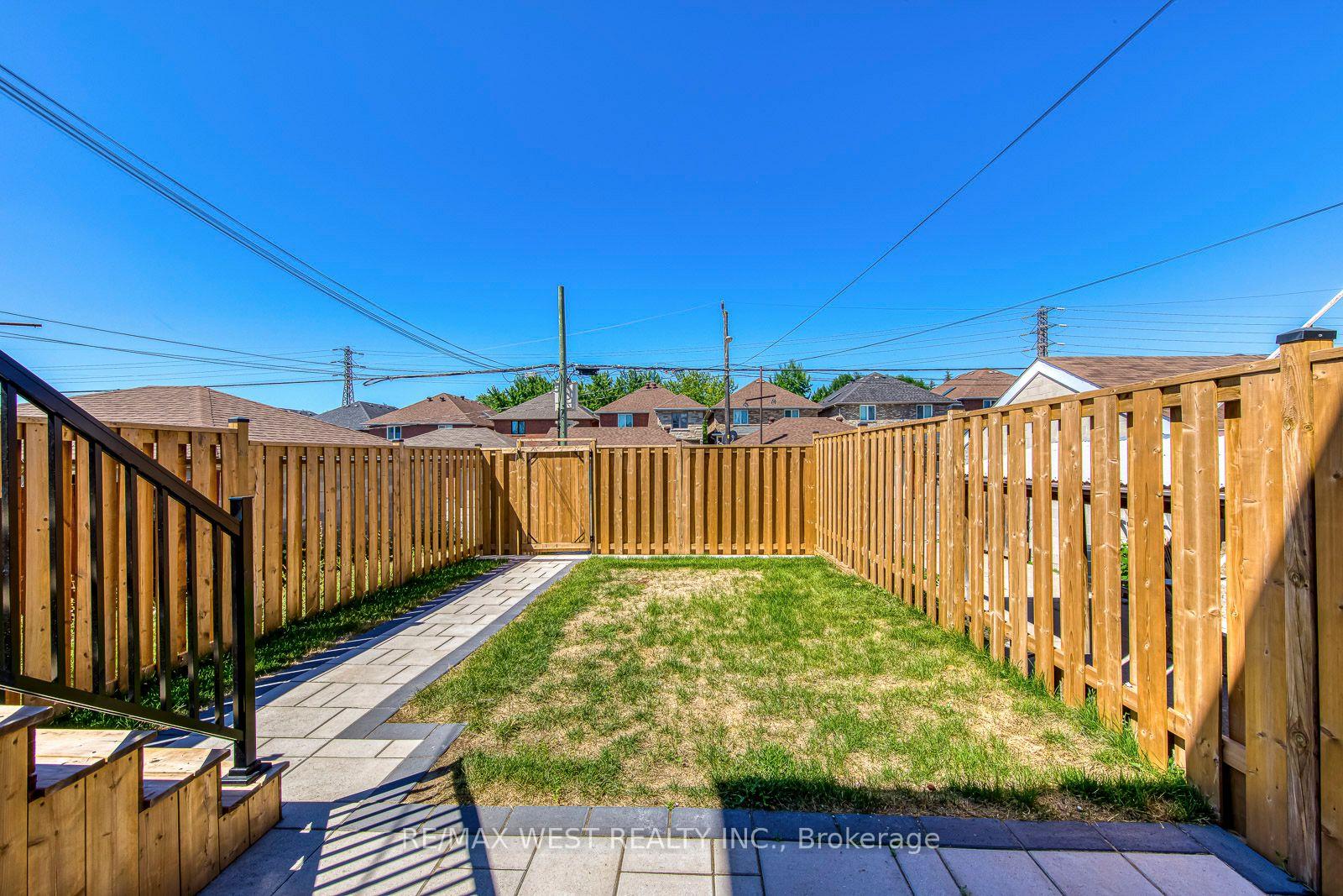Photo 39 of 286 Gilbert Avenue, Toronto, Caledonia-Fairbank — HOMEH