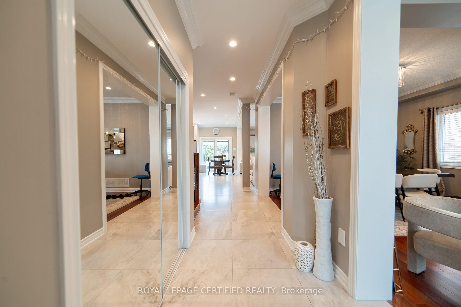 Photo 4 of 2367 Eighth Line, Oakville, Joshua Creek — HOMEH