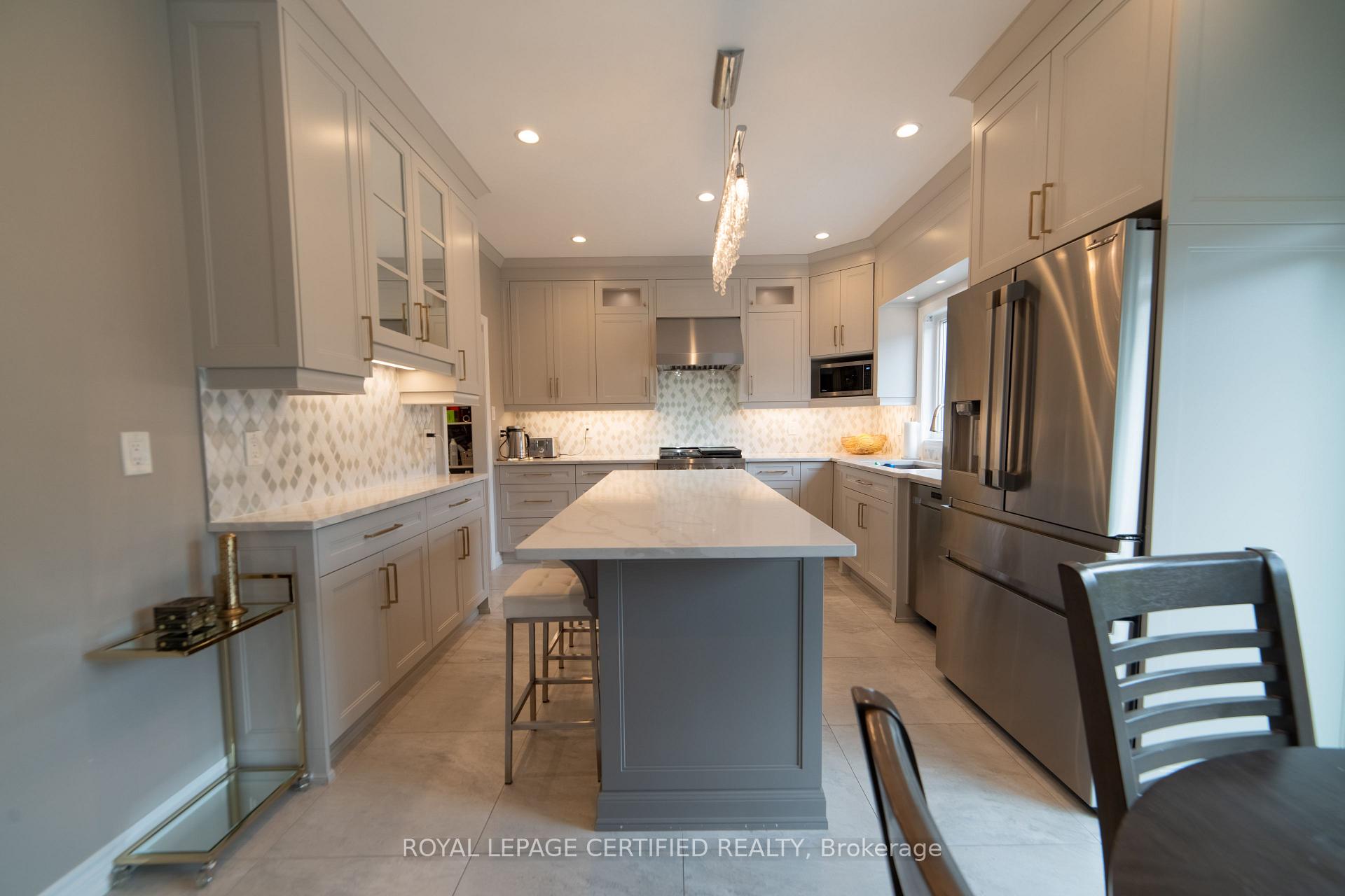 Photo 9 of 2367 Eighth Line, Oakville, Joshua Creek — HOMEH