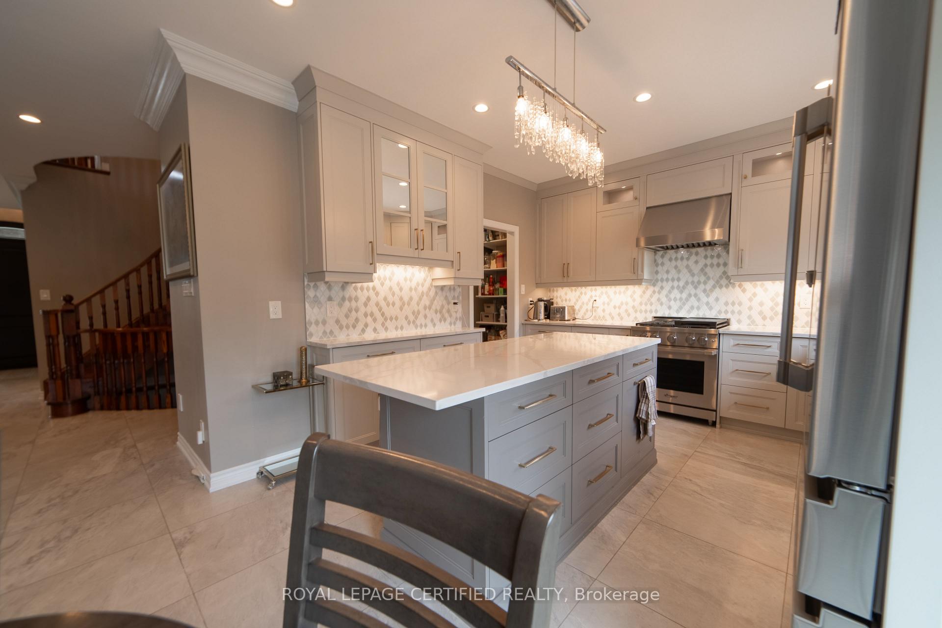 Photo 11 of 2367 Eighth Line, Oakville, Joshua Creek — HOMEH