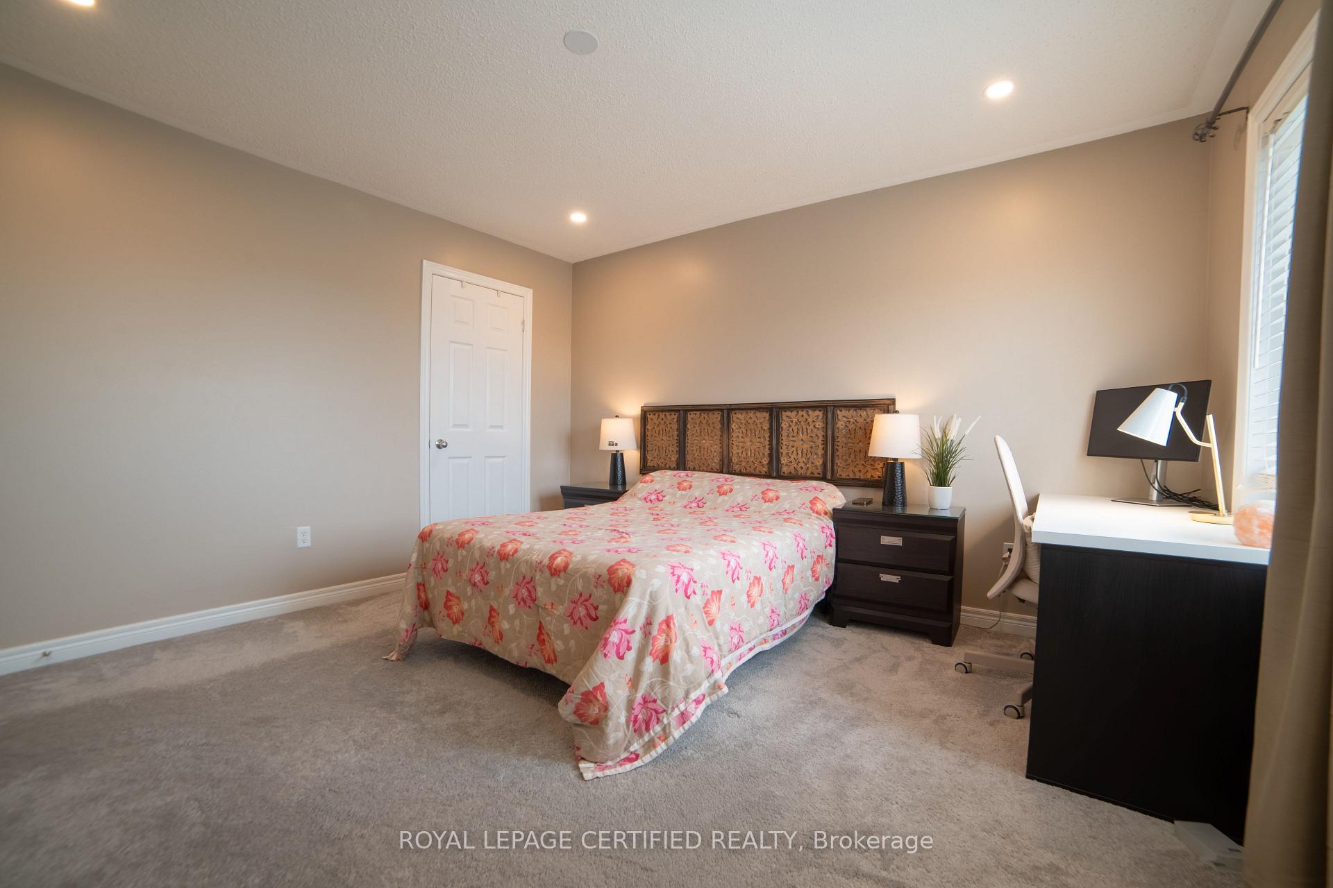 Photo 31 of 2367 Eighth Line, Oakville, Joshua Creek — HOMEH