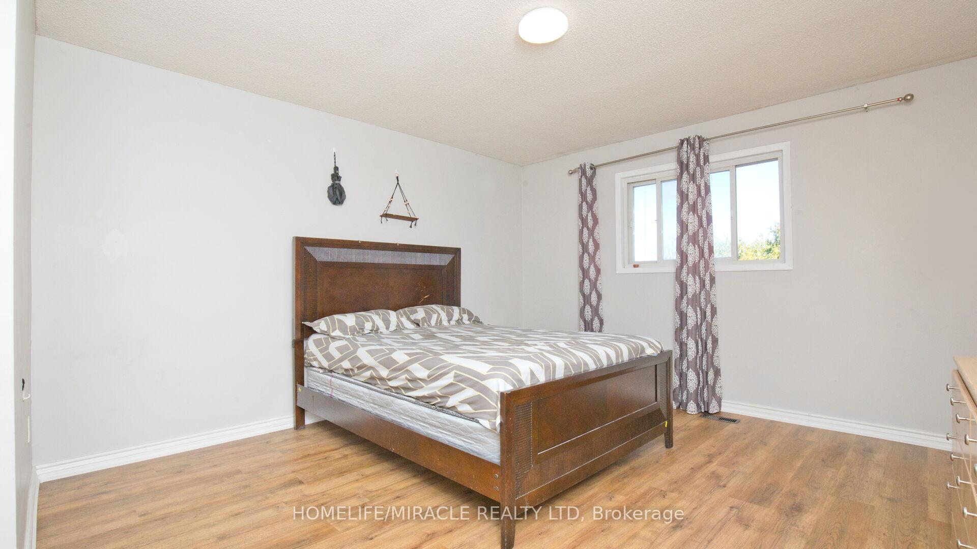 Photo 17 of 38 Medici Place, Brampton, Central Park — HOMEH