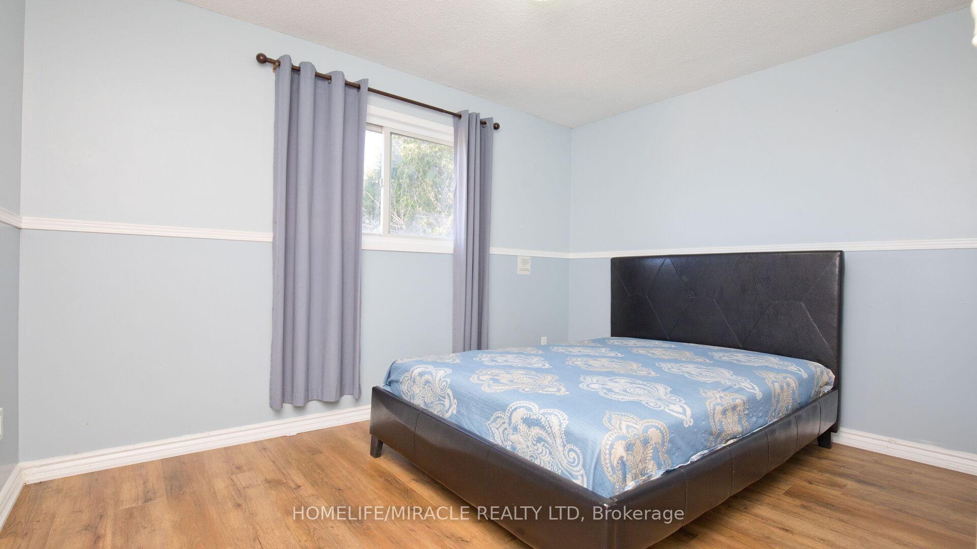 Photo 20 of 38 Medici Place, Brampton, Central Park — HOMEH