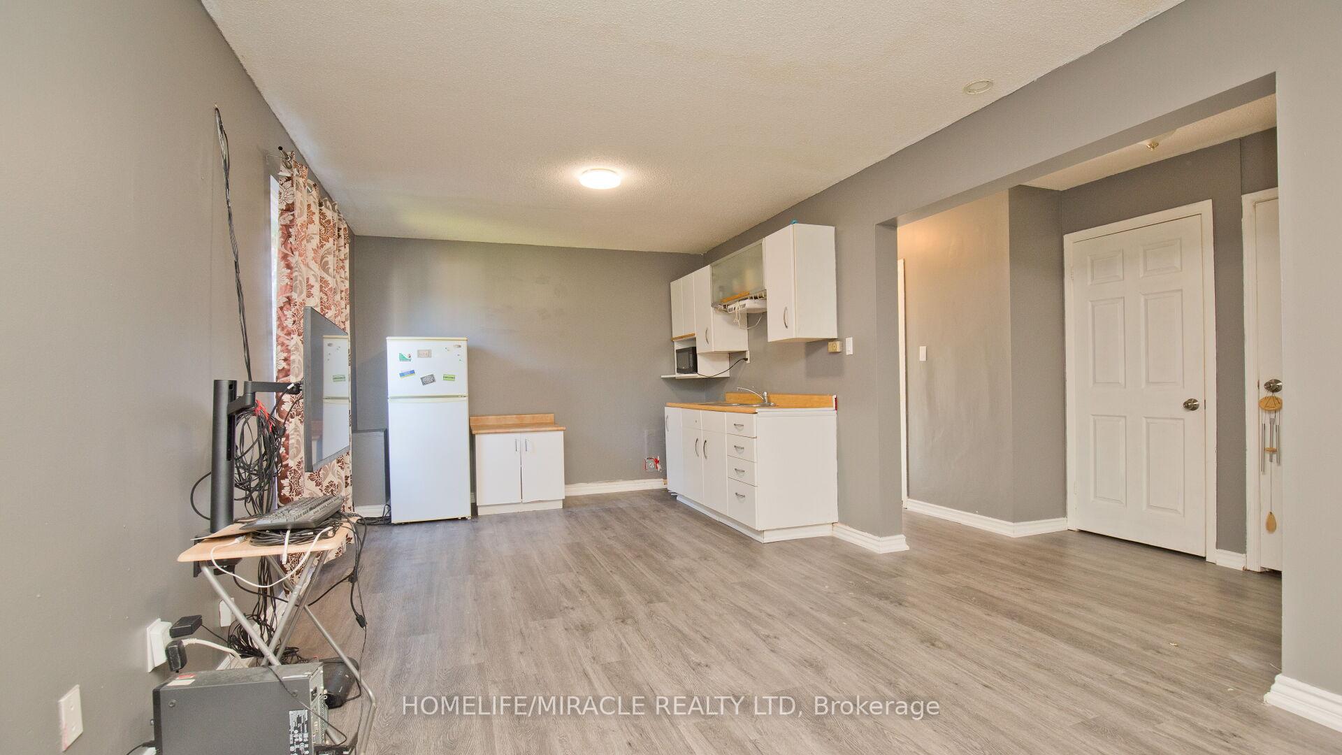 Photo 28 of 38 Medici Place, Brampton, Central Park — HOMEH