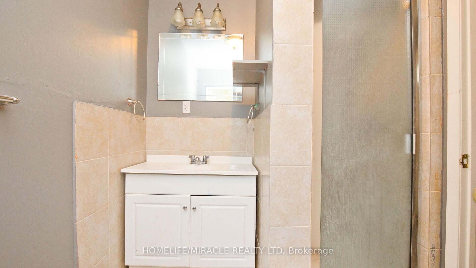 Photo 32 of 38 Medici Place, Brampton, Central Park — HOMEH