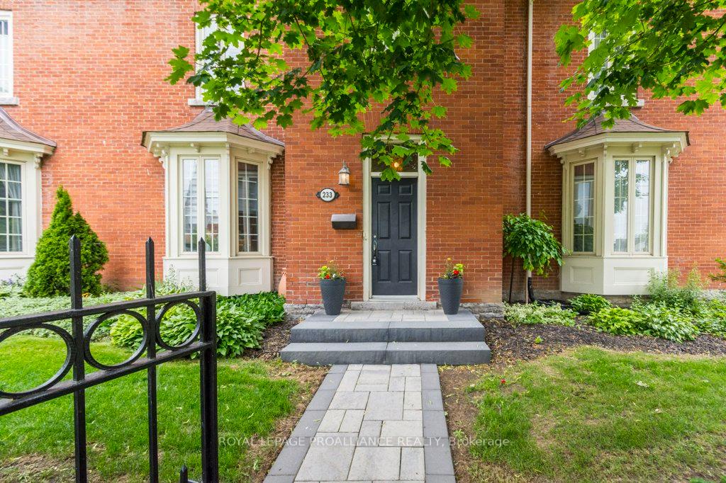 Photo 2 of Unit 5, 233 John Street, Belleville, Belleville Ward — HOMEH