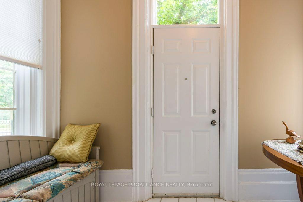 Photo 5 of Unit 5, 233 John Street, Belleville, Belleville Ward — HOMEH