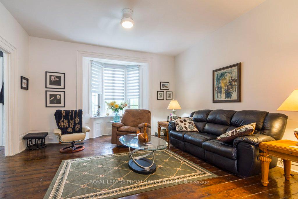 Photo 8 of Unit 5, 233 John Street, Belleville, Belleville Ward — HOMEH