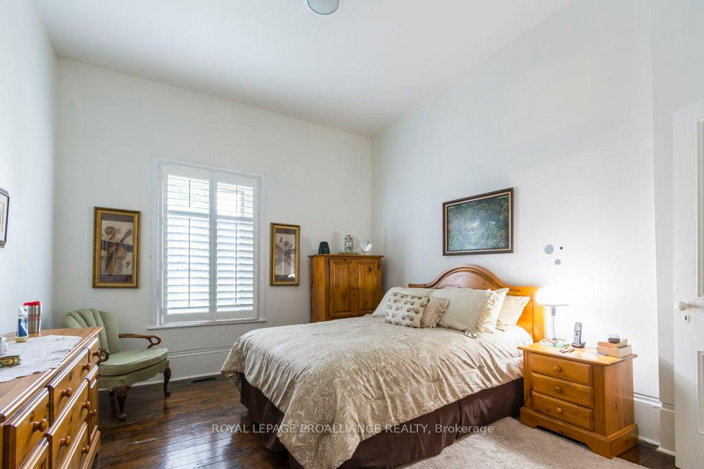 Photo 22 of Unit 5, 233 John Street, Belleville, Belleville Ward — HOMEH