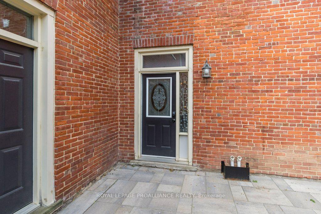 Photo 27 of Unit 5, 233 John Street, Belleville, Belleville Ward — HOMEH