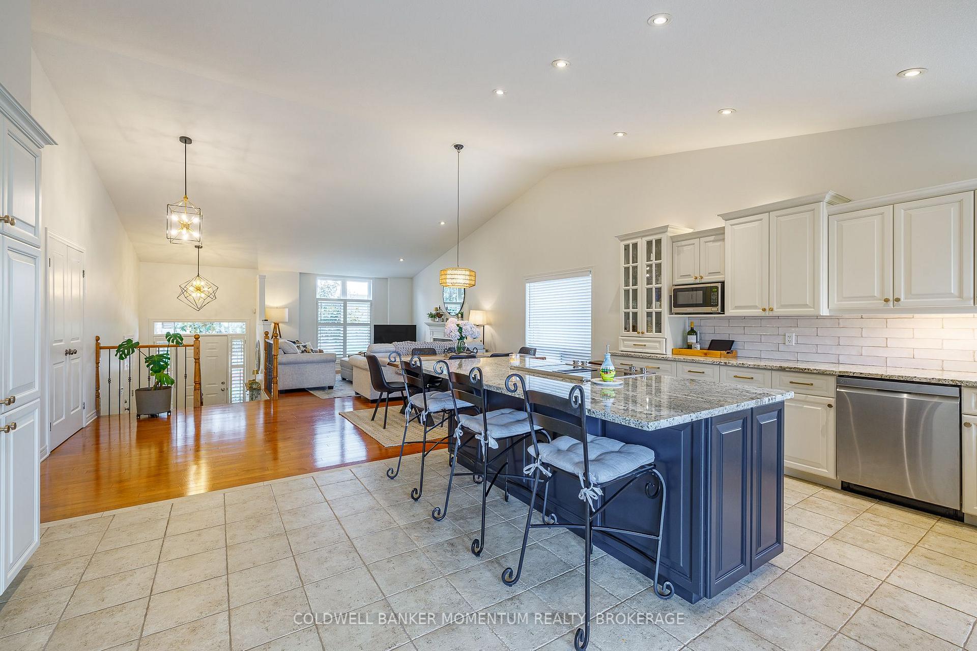 Photo 6 of 19 Damson Street, St. Catharines, Rykert/Vansickle — HOMEH
