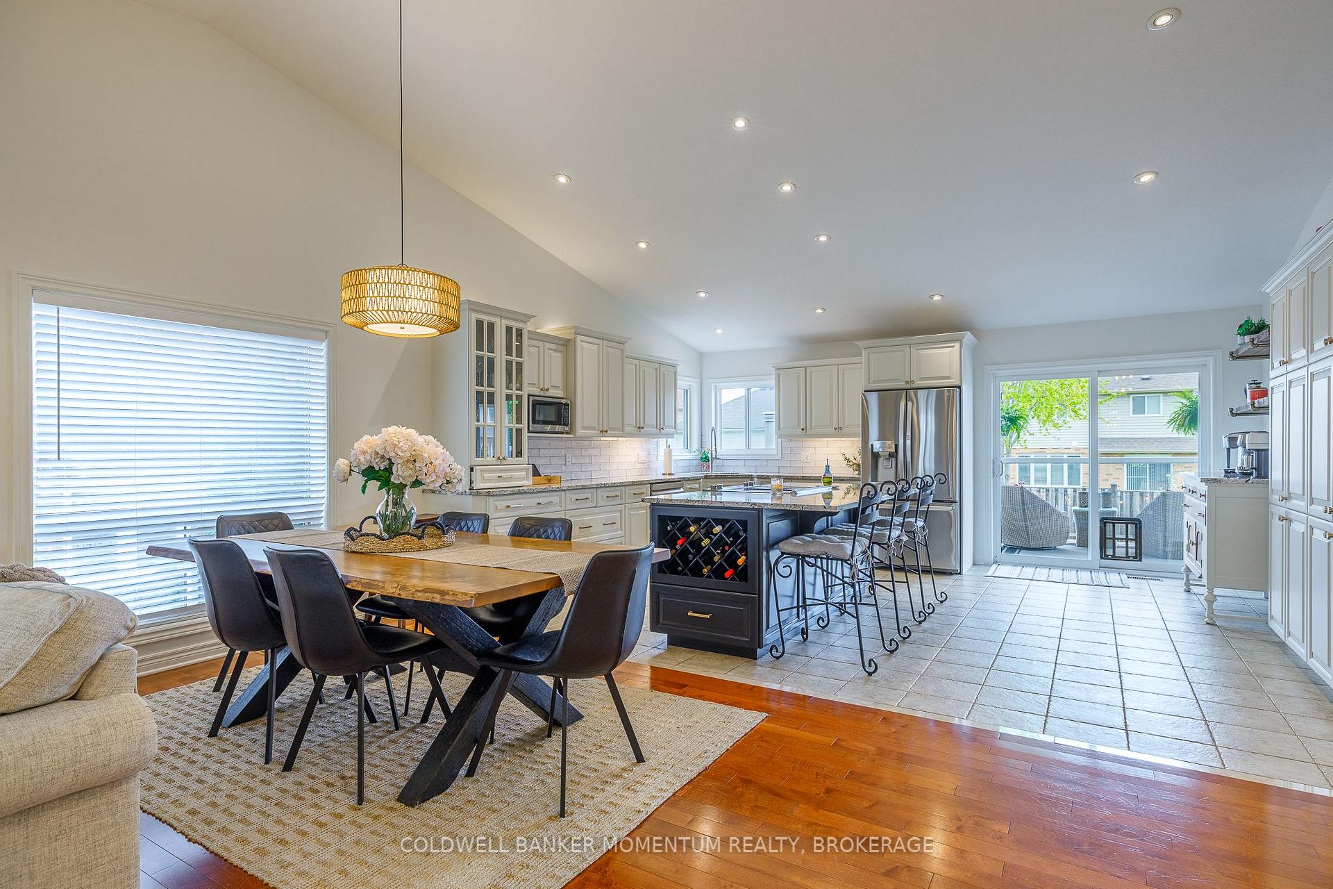 Photo 13 of 19 Damson Street, St. Catharines, Rykert/Vansickle — HOMEH