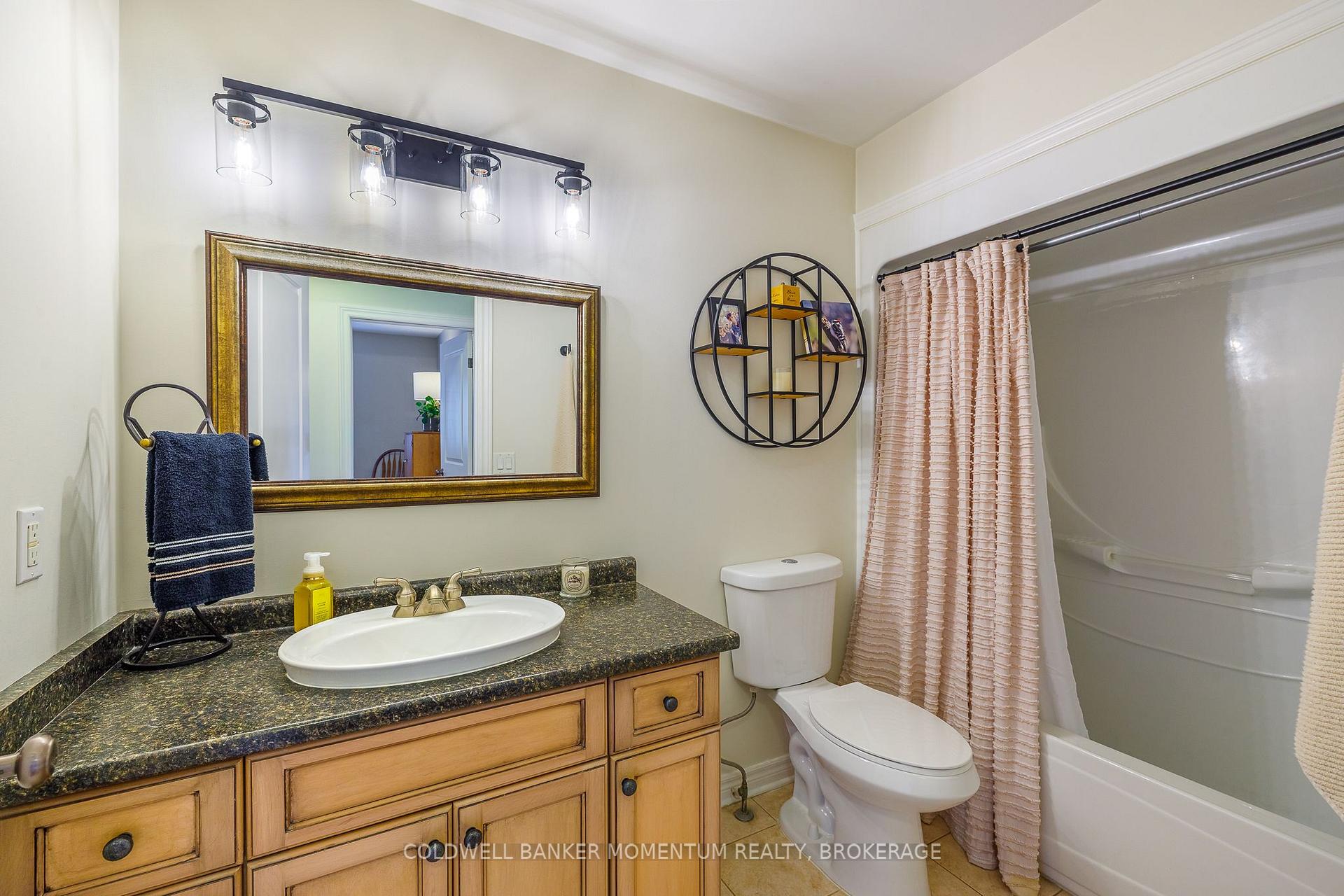 Photo 14 of 19 Damson Street, St. Catharines, Rykert/Vansickle — HOMEH