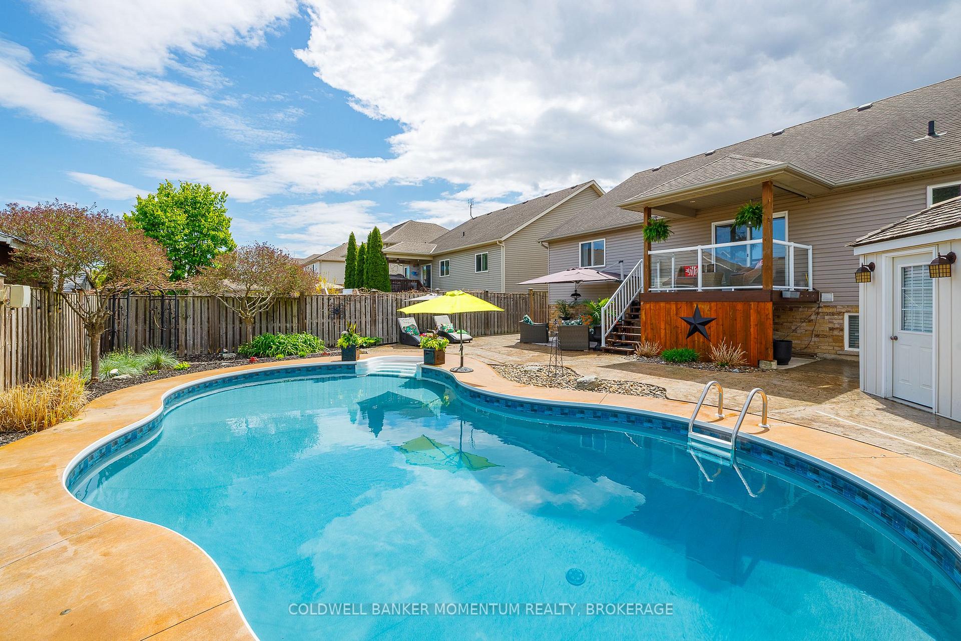 Photo 33 of 19 Damson Street, St. Catharines, Rykert/Vansickle — HOMEH