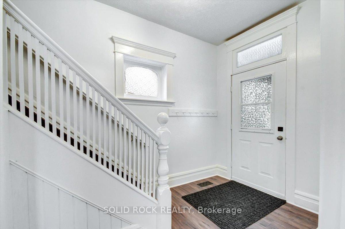 Photo 4 of 513 Romaine Street, Peterborough, Town Ward 3 — HOMEH