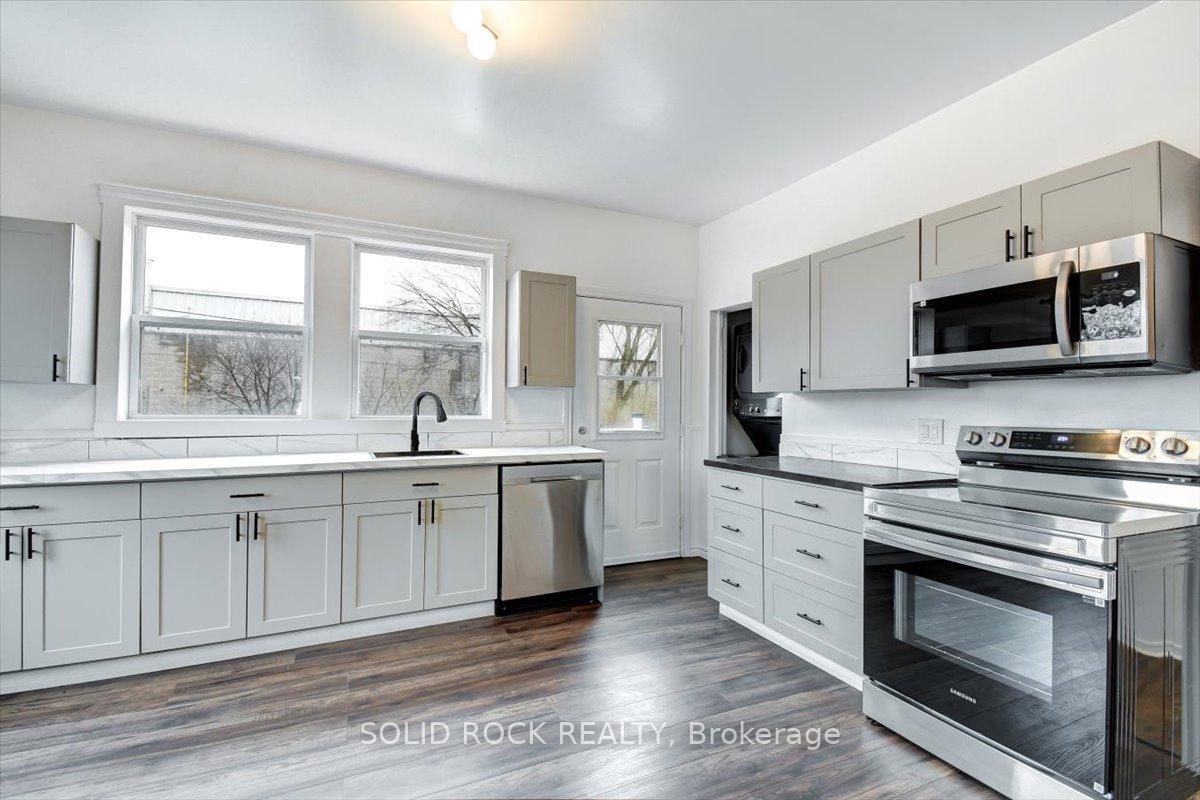 Photo 5 of 513 Romaine Street, Peterborough, Town Ward 3 — HOMEH
