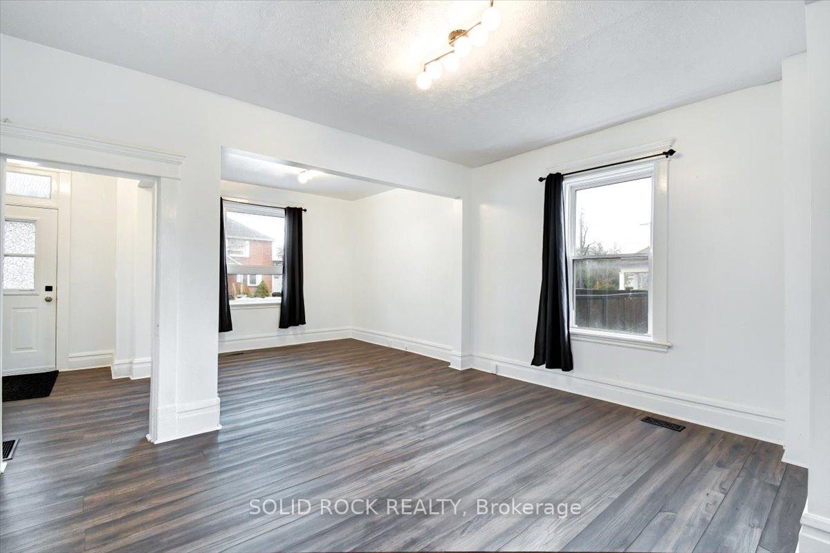 Photo 11 of 513 Romaine Street, Peterborough, Town Ward 3 — HOMEH
