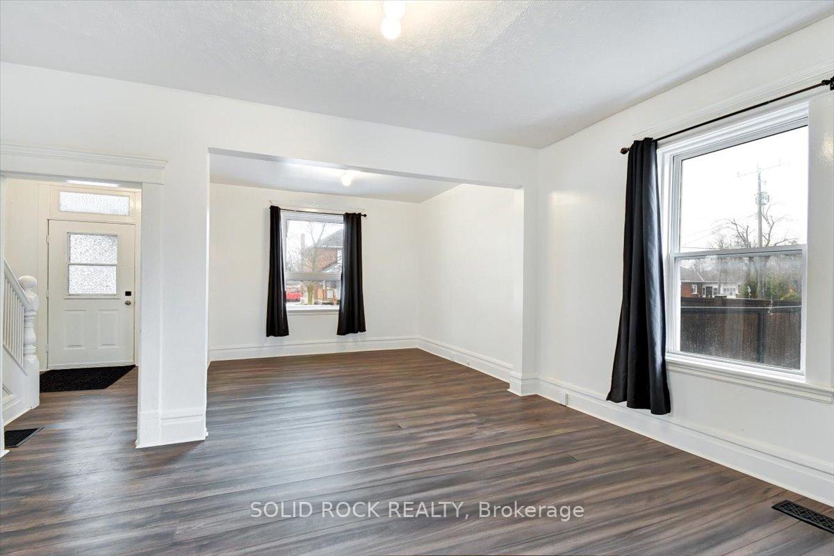 Photo 12 of 513 Romaine Street, Peterborough, Town Ward 3 — HOMEH
