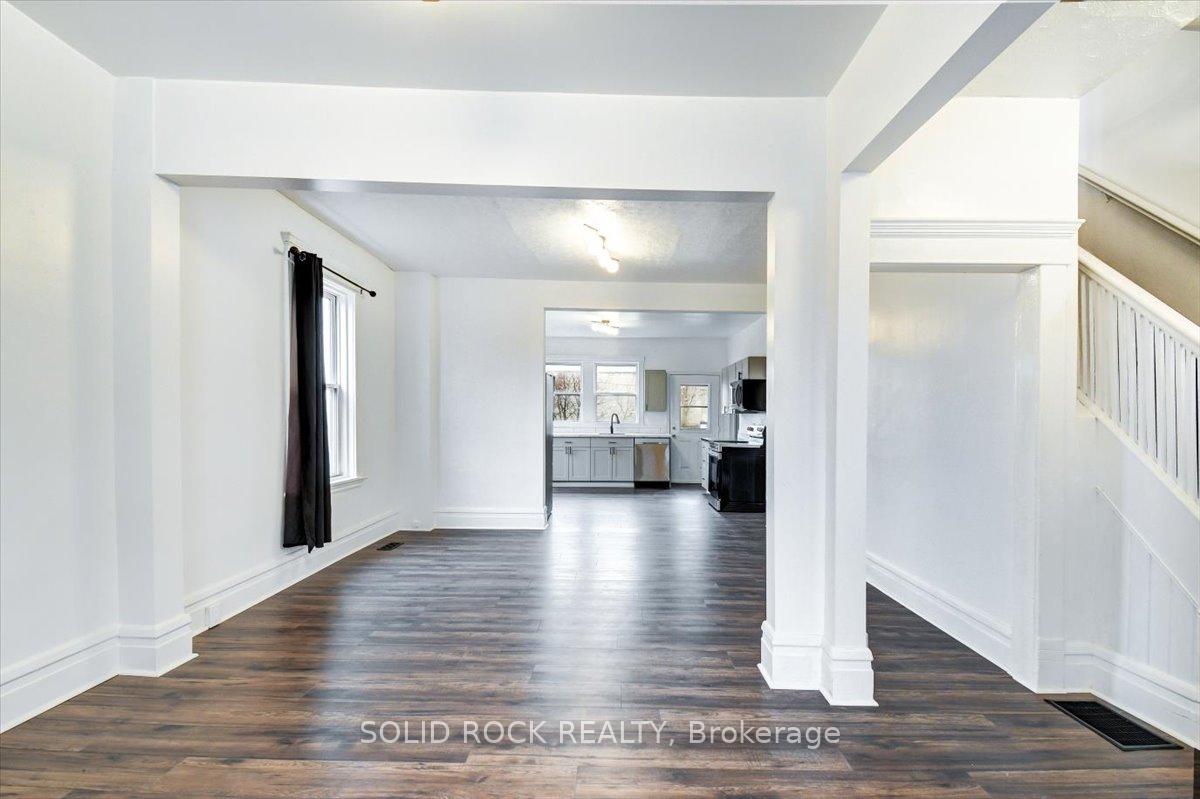 Photo 14 of 513 Romaine Street, Peterborough, Town Ward 3 — HOMEH