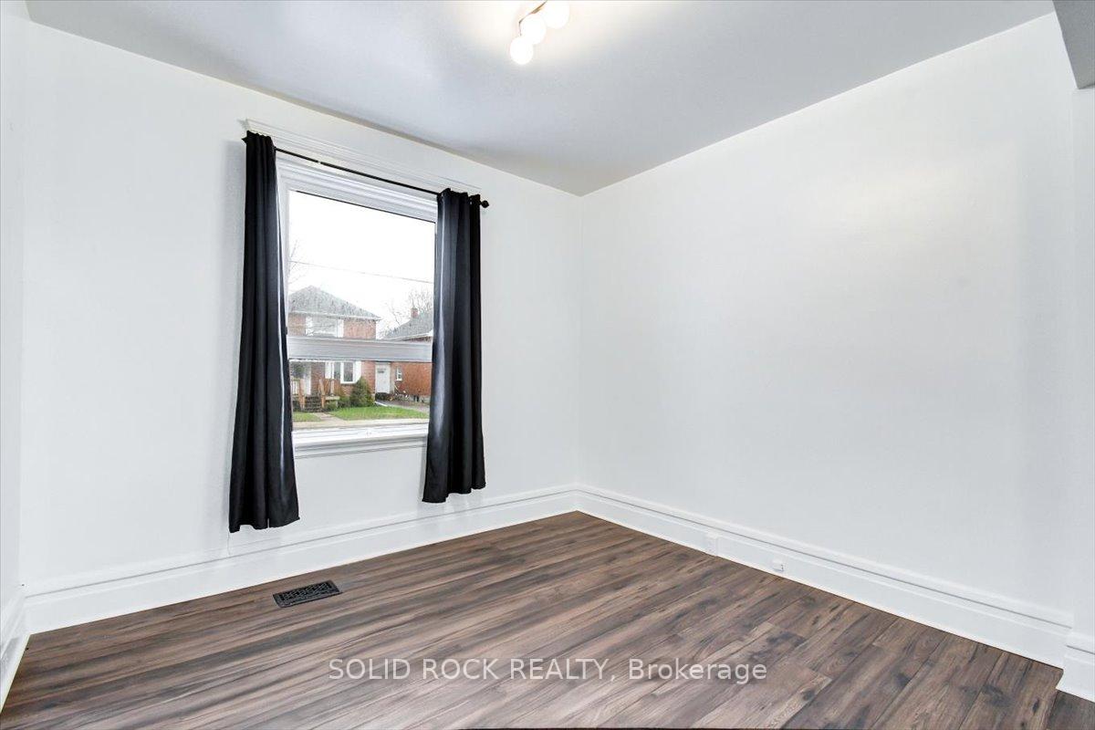 Photo 18 of 513 Romaine Street, Peterborough, Town Ward 3 — HOMEH