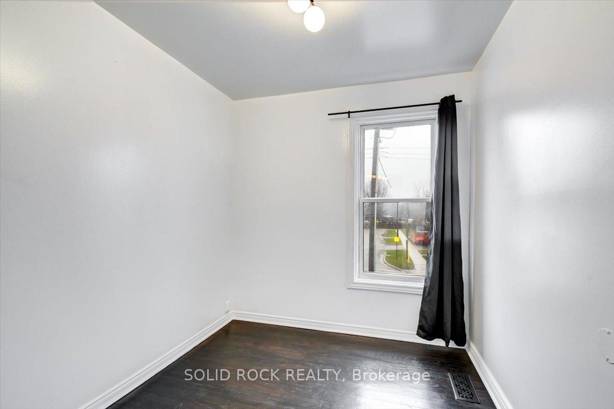 Photo 23 of 513 Romaine Street, Peterborough, Town Ward 3 — HOMEH