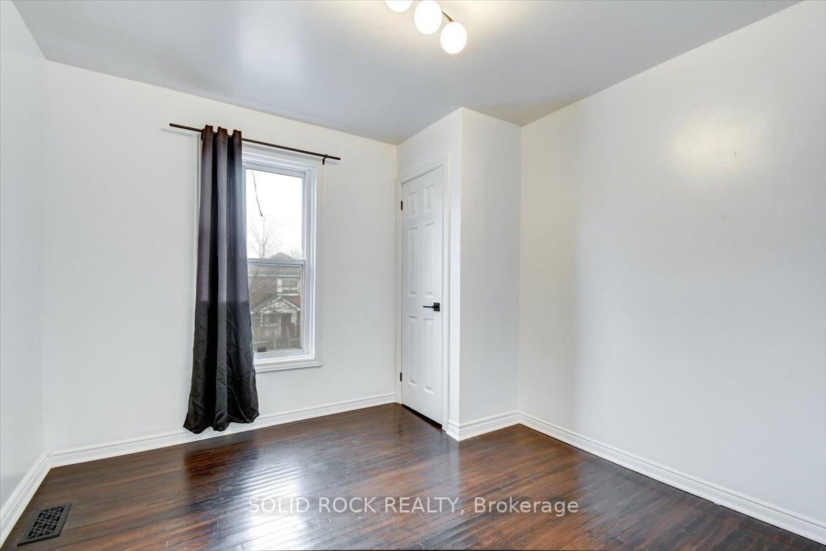 Photo 25 of 513 Romaine Street, Peterborough, Town Ward 3 — HOMEH