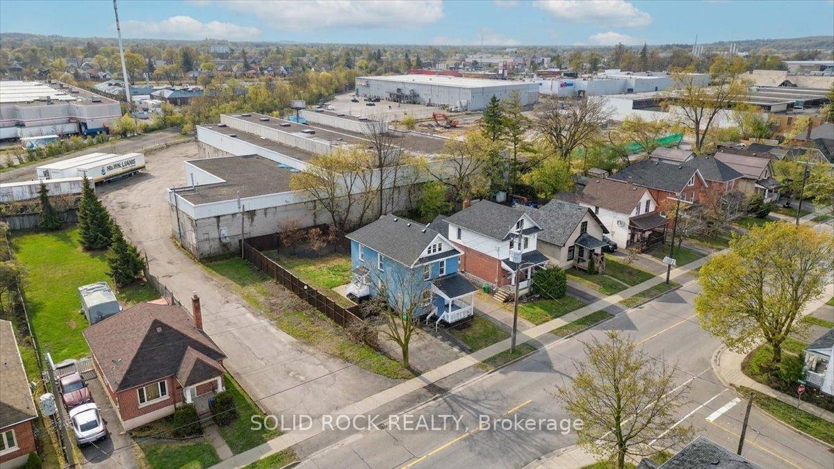 Photo 37 of 513 Romaine Street, Peterborough, Town Ward 3 — HOMEH