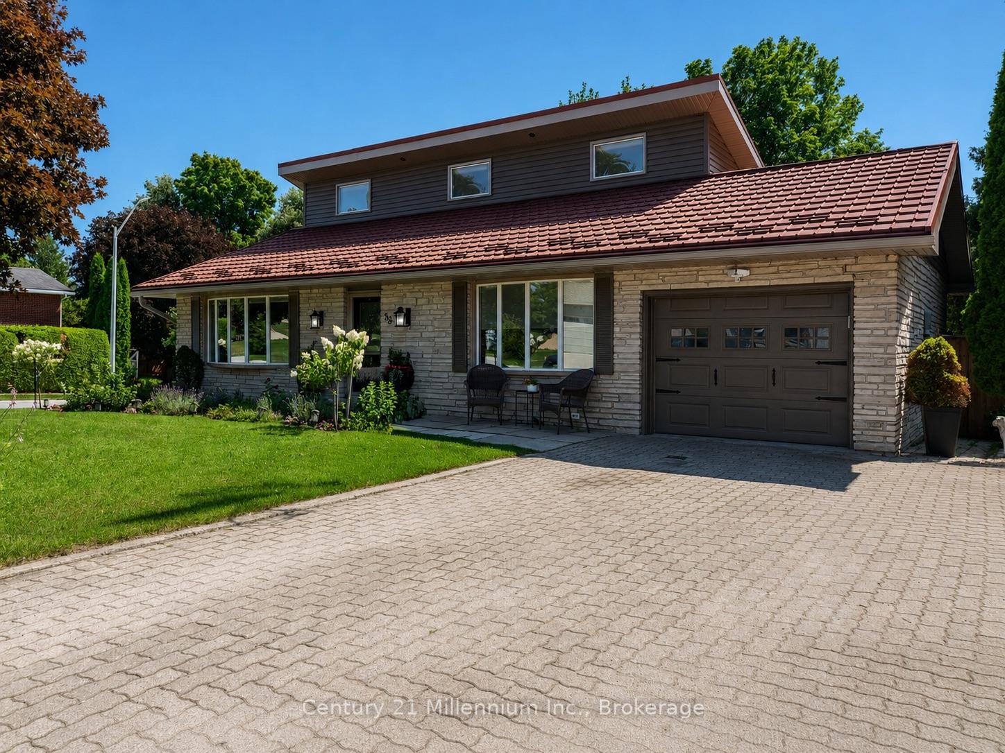 Photo 4 of 38 Grayview Drive, Grey Highlands — HOMEH