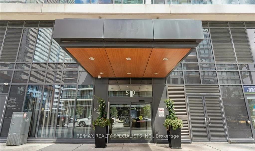 Photo 3 of Unit 3209, 510 Curran Place, Mississauga, City Centre — HOMEH