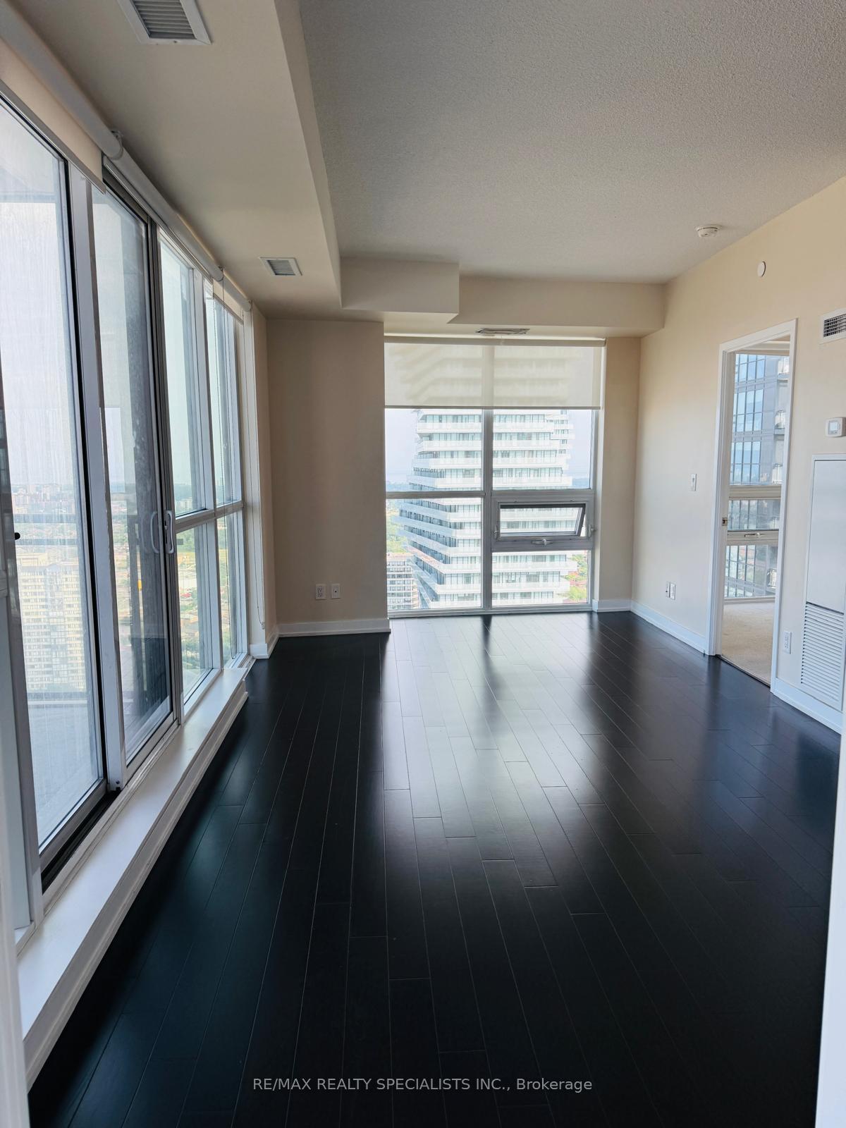 Photo 10 of Unit 3209, 510 Curran Place, Mississauga, City Centre — HOMEH
