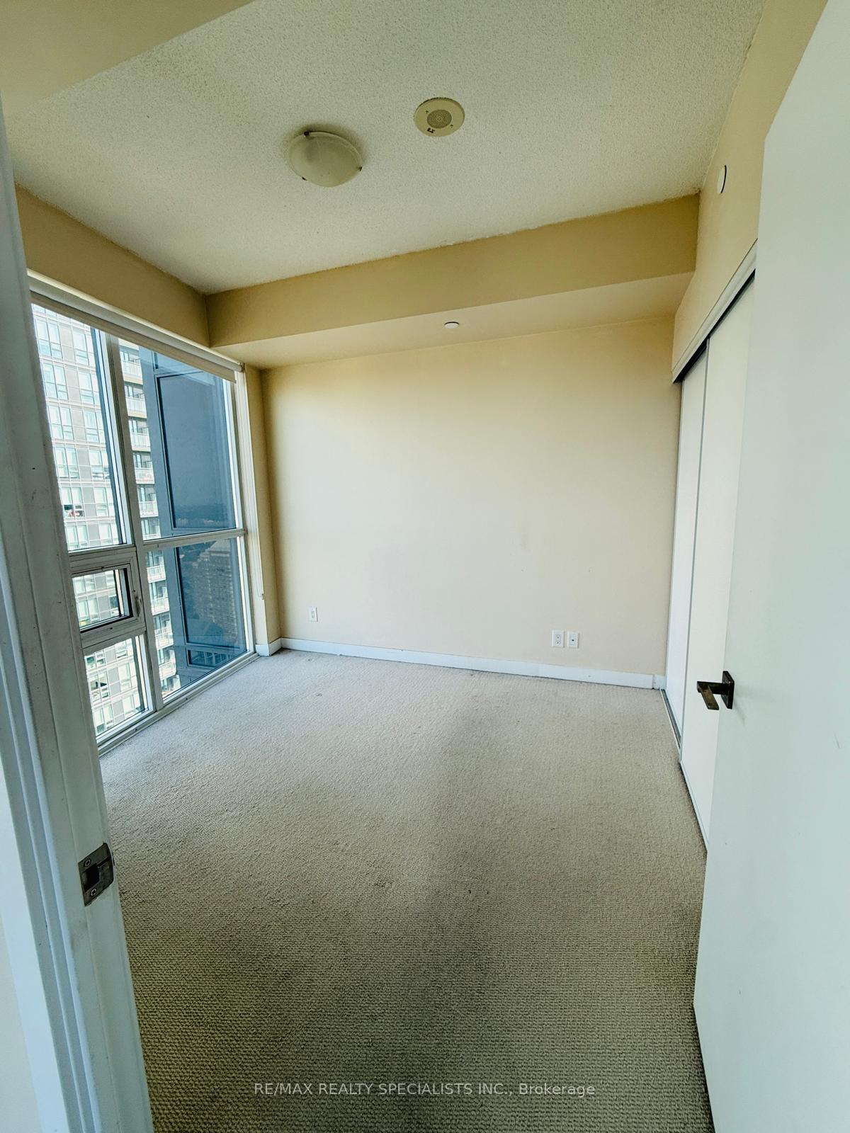 Photo 12 of Unit 3209, 510 Curran Place, Mississauga, City Centre — HOMEH
