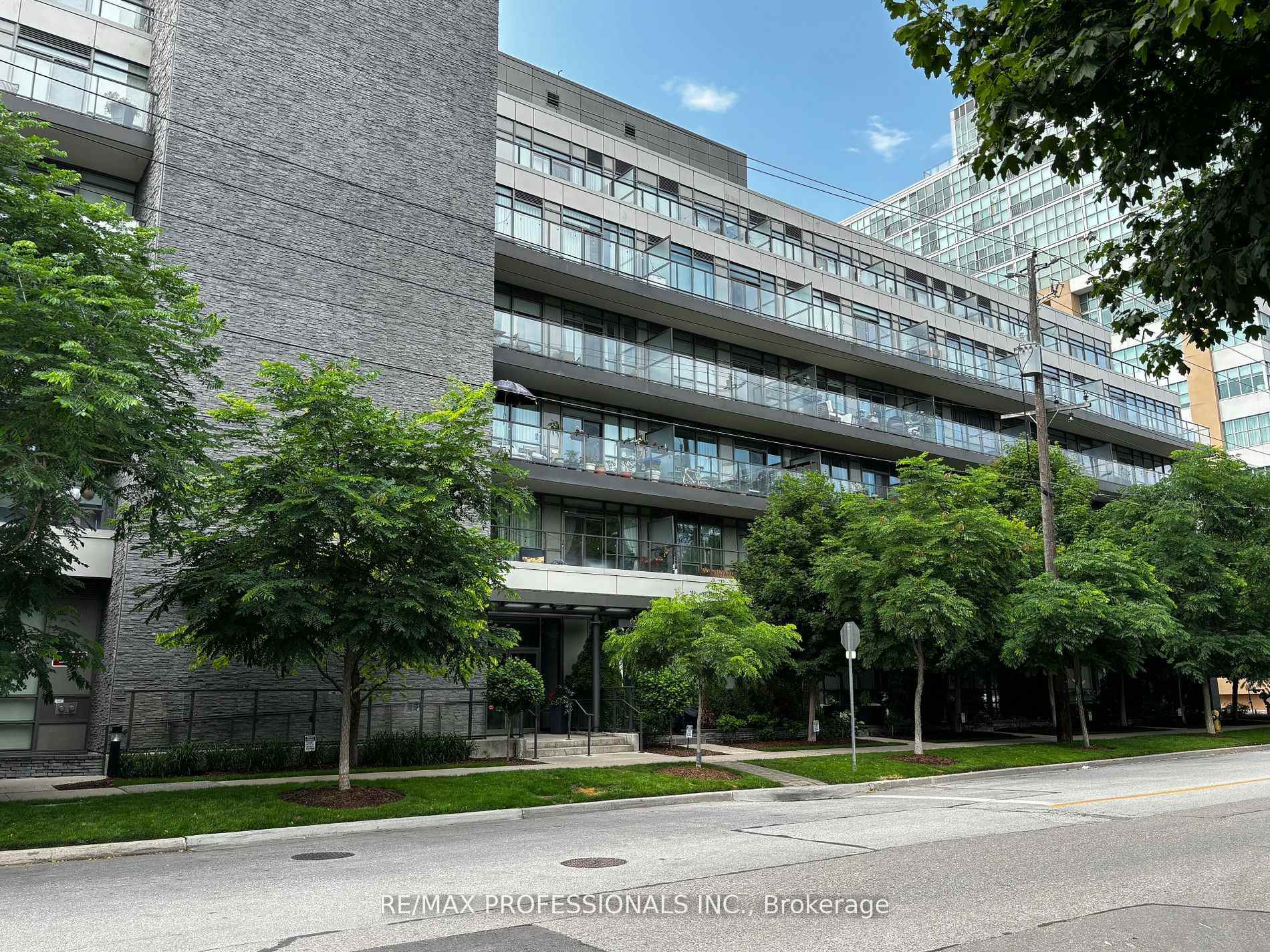 Photo 1 of Unit 616, 8 Fieldway Road, Etobicoke, Islington-City Centre West — HOMEH