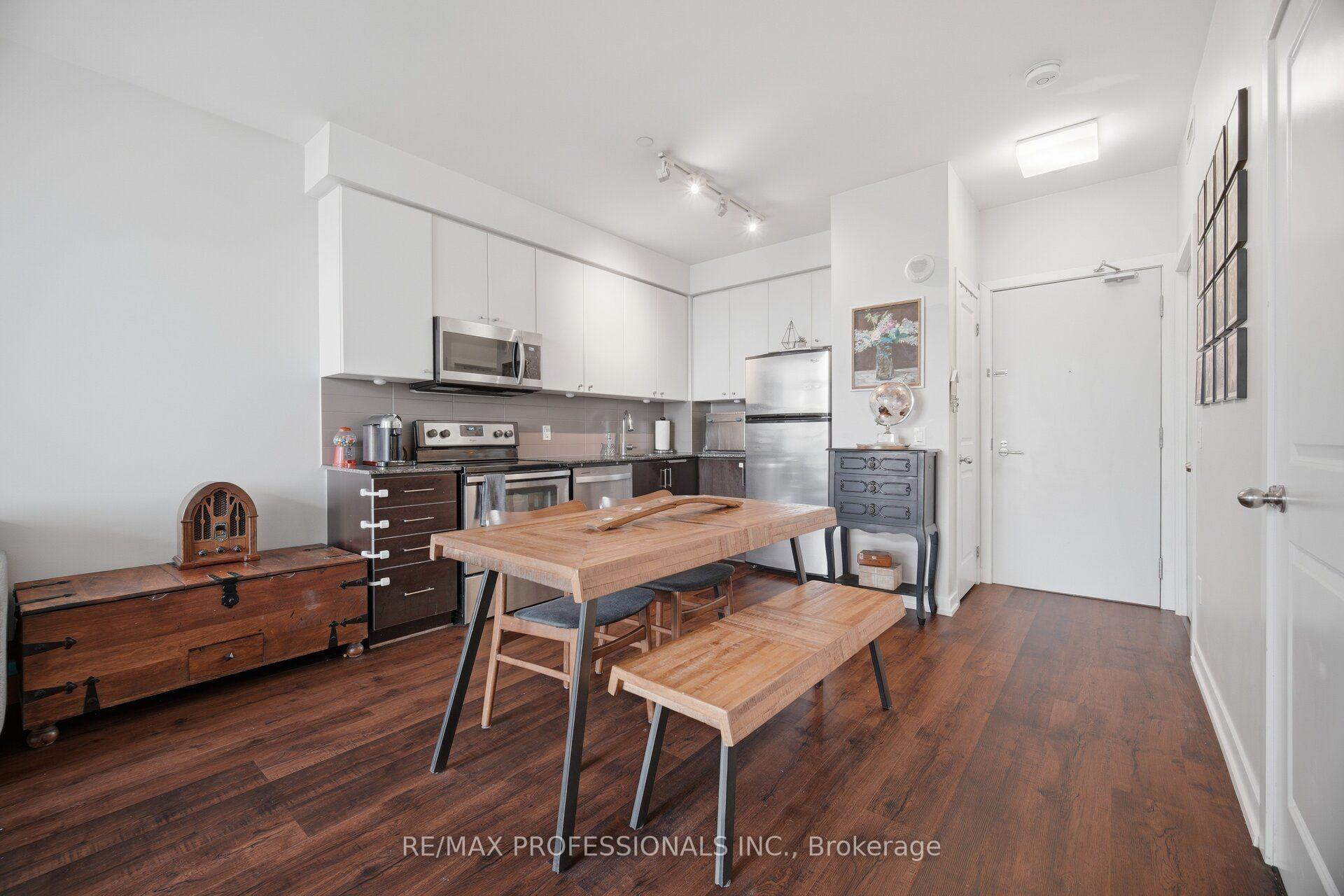 Photo 9 of Unit 616, 8 Fieldway Road, Etobicoke, Islington-City Centre West — HOMEH