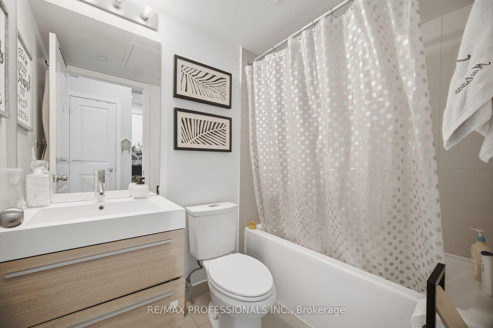 Photo 14 of Unit 616, 8 Fieldway Road, Etobicoke, Islington-City Centre West — HOMEH