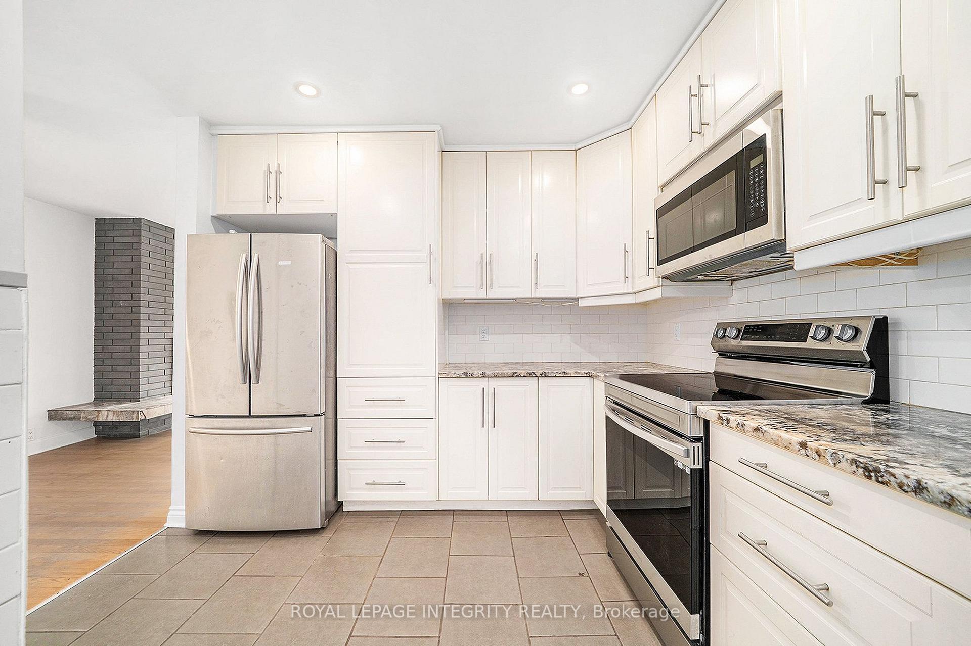 Photo 23 of Unit B, 58 Wigan Drive, Ottawa, Borden Farm/Stewart Farm/Carleton Heights/Parkwood Hills — HOMEH