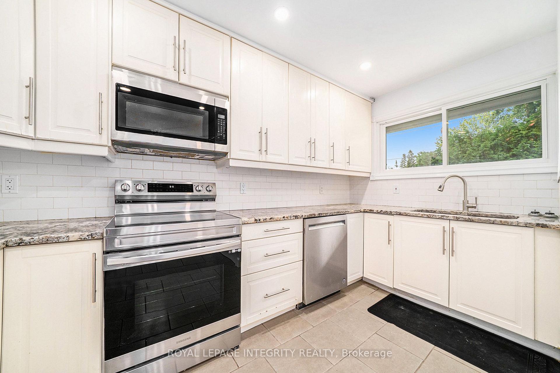 Photo 26 of Unit B, 58 Wigan Drive, Ottawa, Borden Farm/Stewart Farm/Carleton Heights/Parkwood Hills — HOMEH