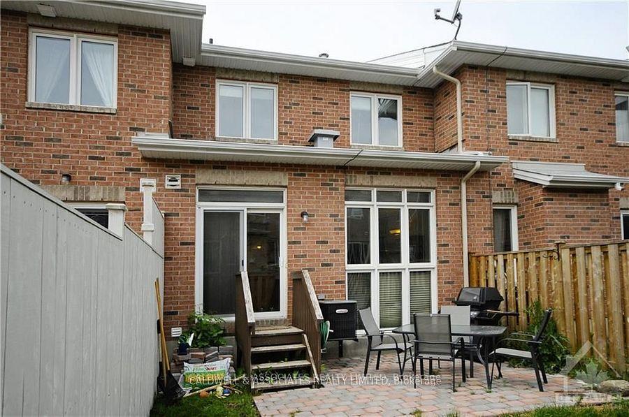 Photo 13 of 220 Freedom Private, Ottawa, Riverview Park — HOMEH