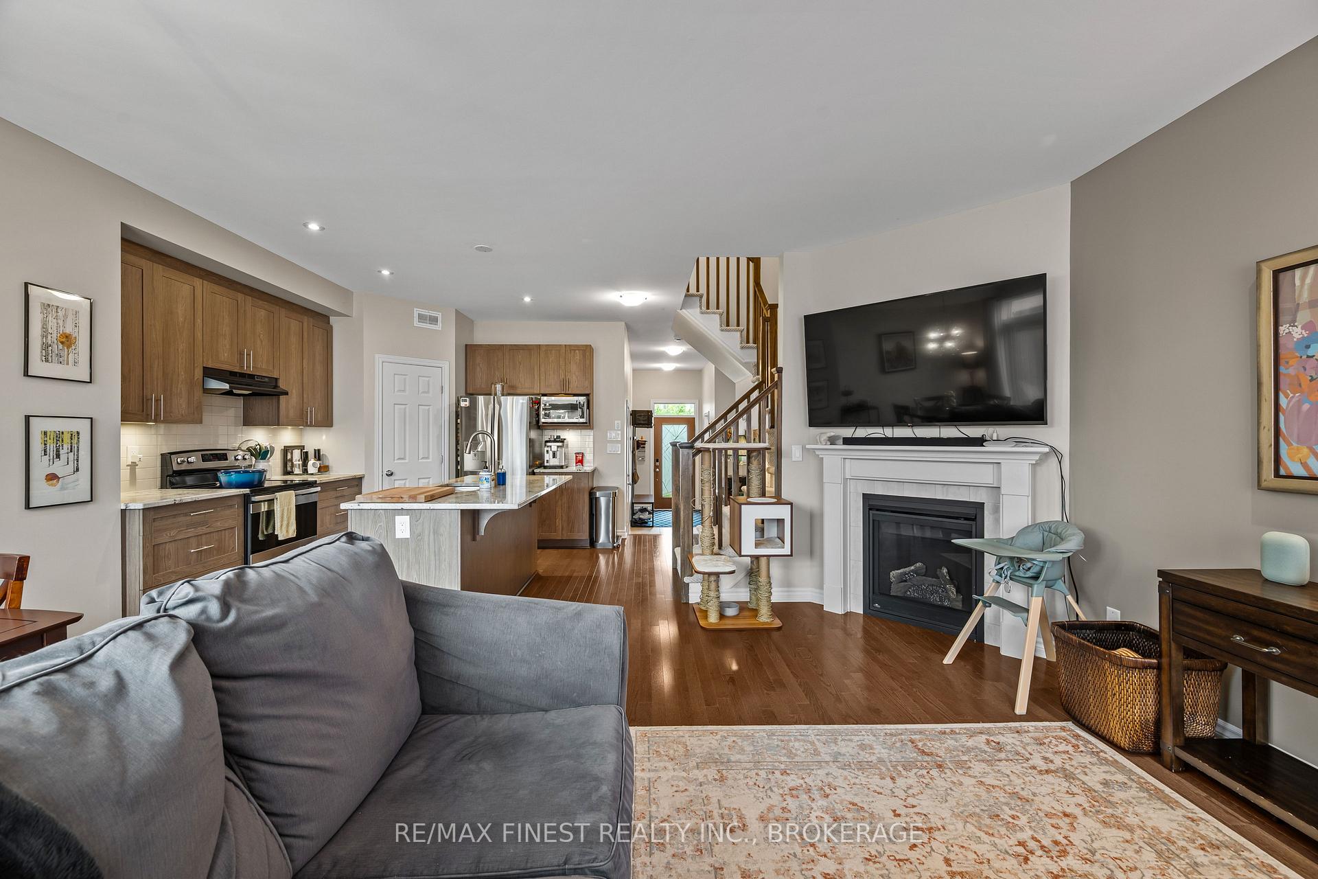 Photo 11 of 875 Riverview Way, Kingston, Kingston East (Incl Barret Crt) — HOMEH