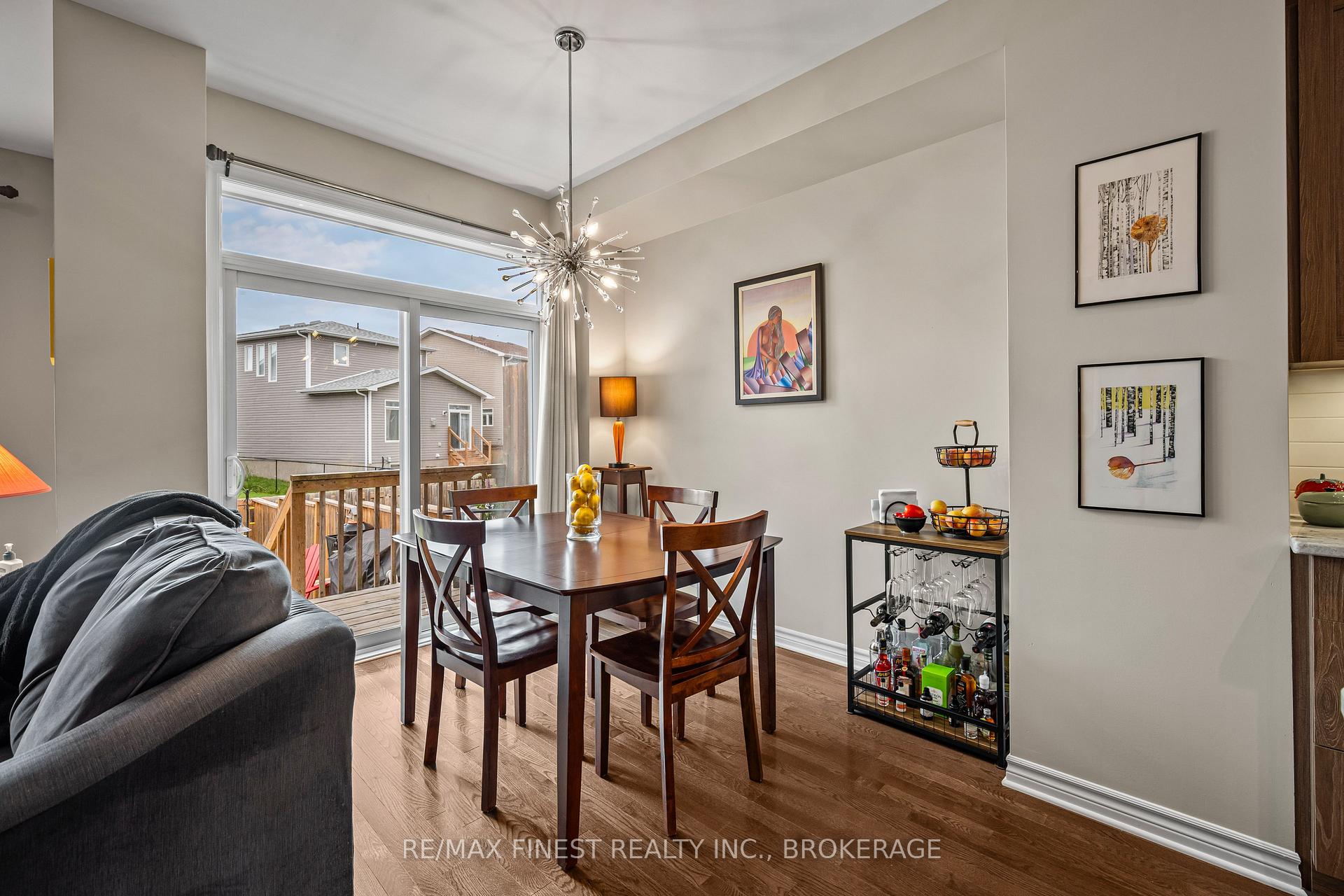 Photo 12 of 875 Riverview Way, Kingston, Kingston East (Incl Barret Crt) — HOMEH