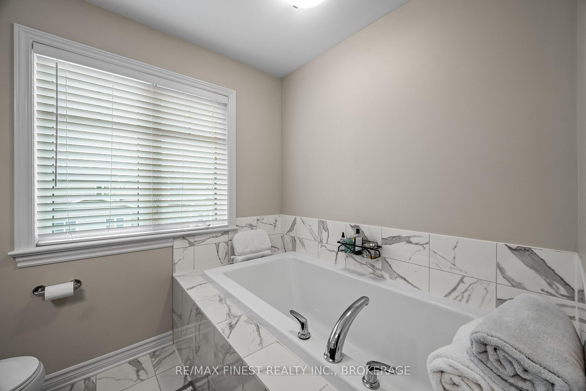 Photo 27 of 875 Riverview Way, Kingston, Kingston East (Incl Barret Crt) — HOMEH