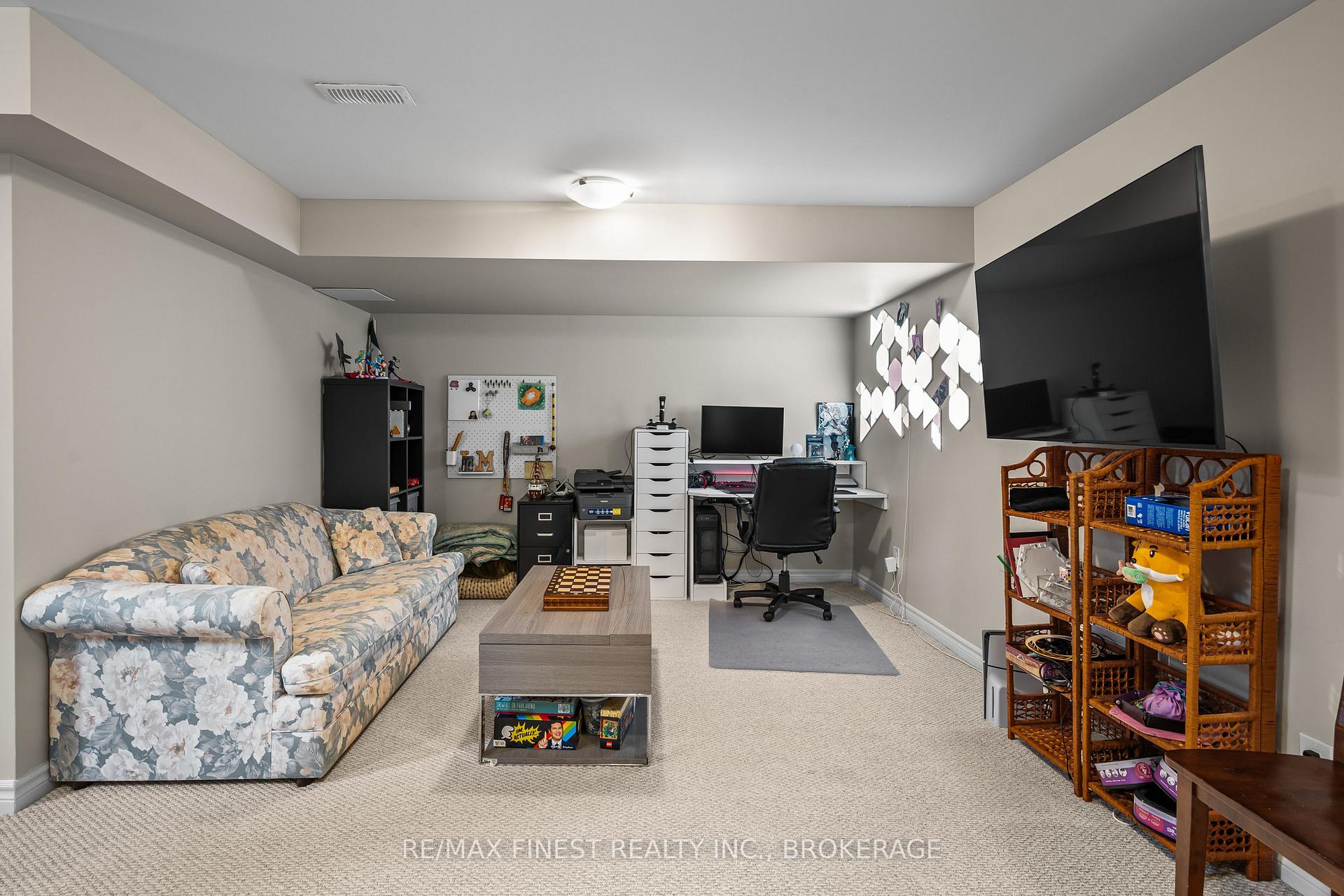 Photo 29 of 875 Riverview Way, Kingston, Kingston East (Incl Barret Crt) — HOMEH