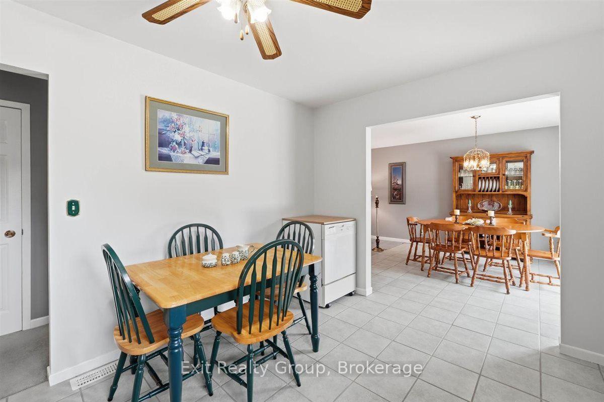 Photo 6 of 197 Chatterton Valley Crescent, Quinte West, Sidney Ward — HOMEH