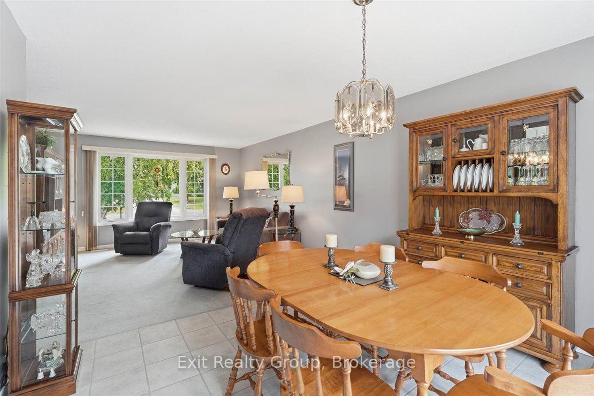 Photo 9 of 197 Chatterton Valley Crescent, Quinte West, Sidney Ward — HOMEH