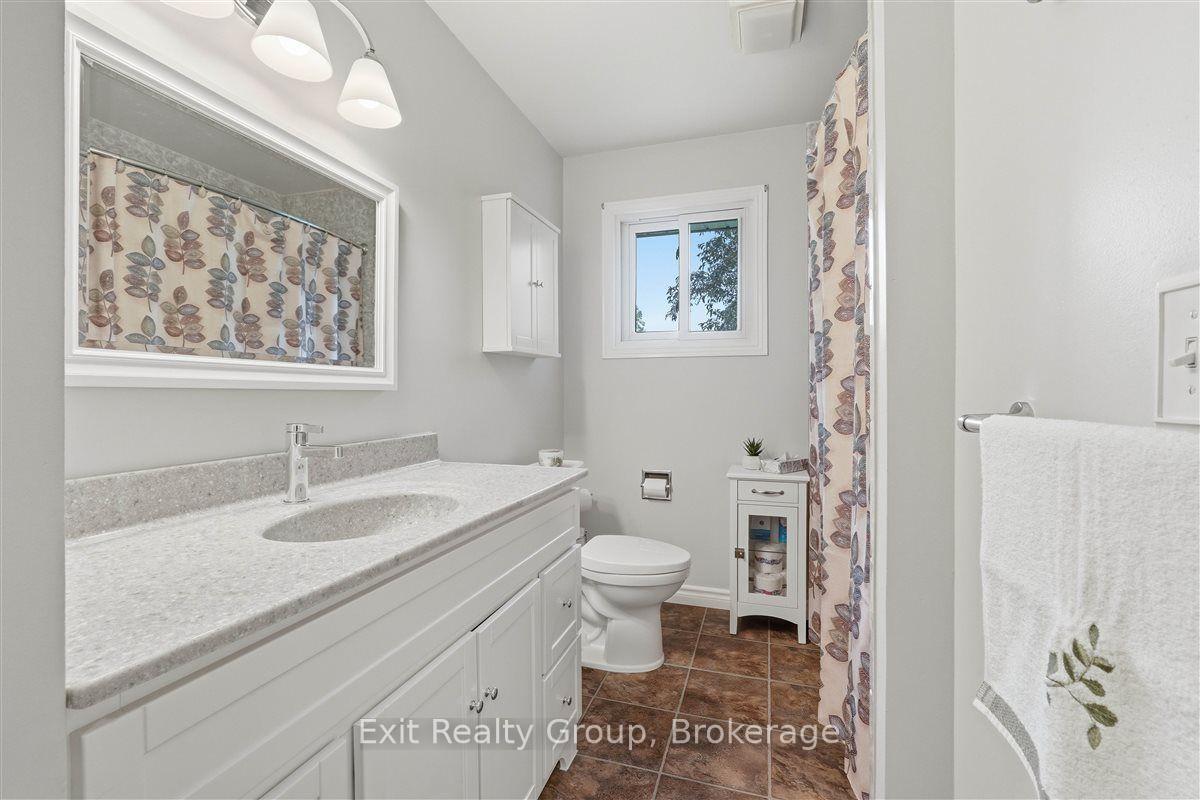 Photo 19 of 197 Chatterton Valley Crescent, Quinte West, Sidney Ward — HOMEH