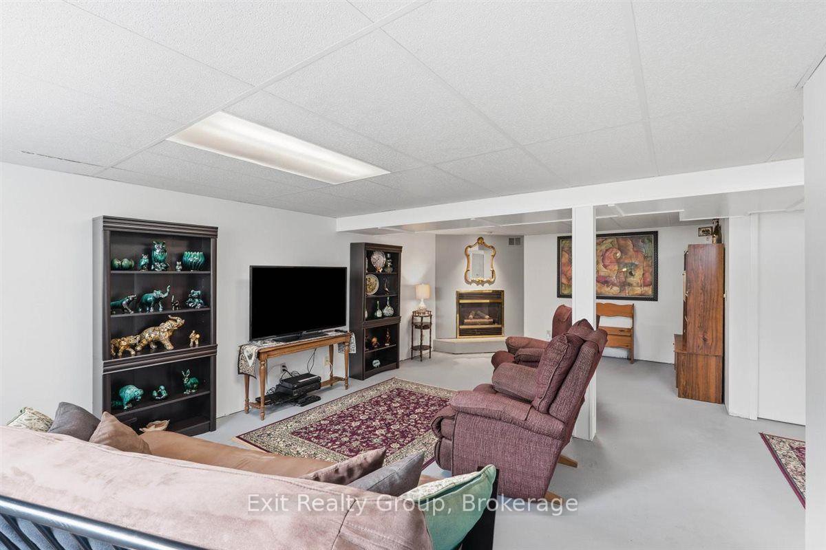 Photo 23 of 197 Chatterton Valley Crescent, Quinte West, Sidney Ward — HOMEH