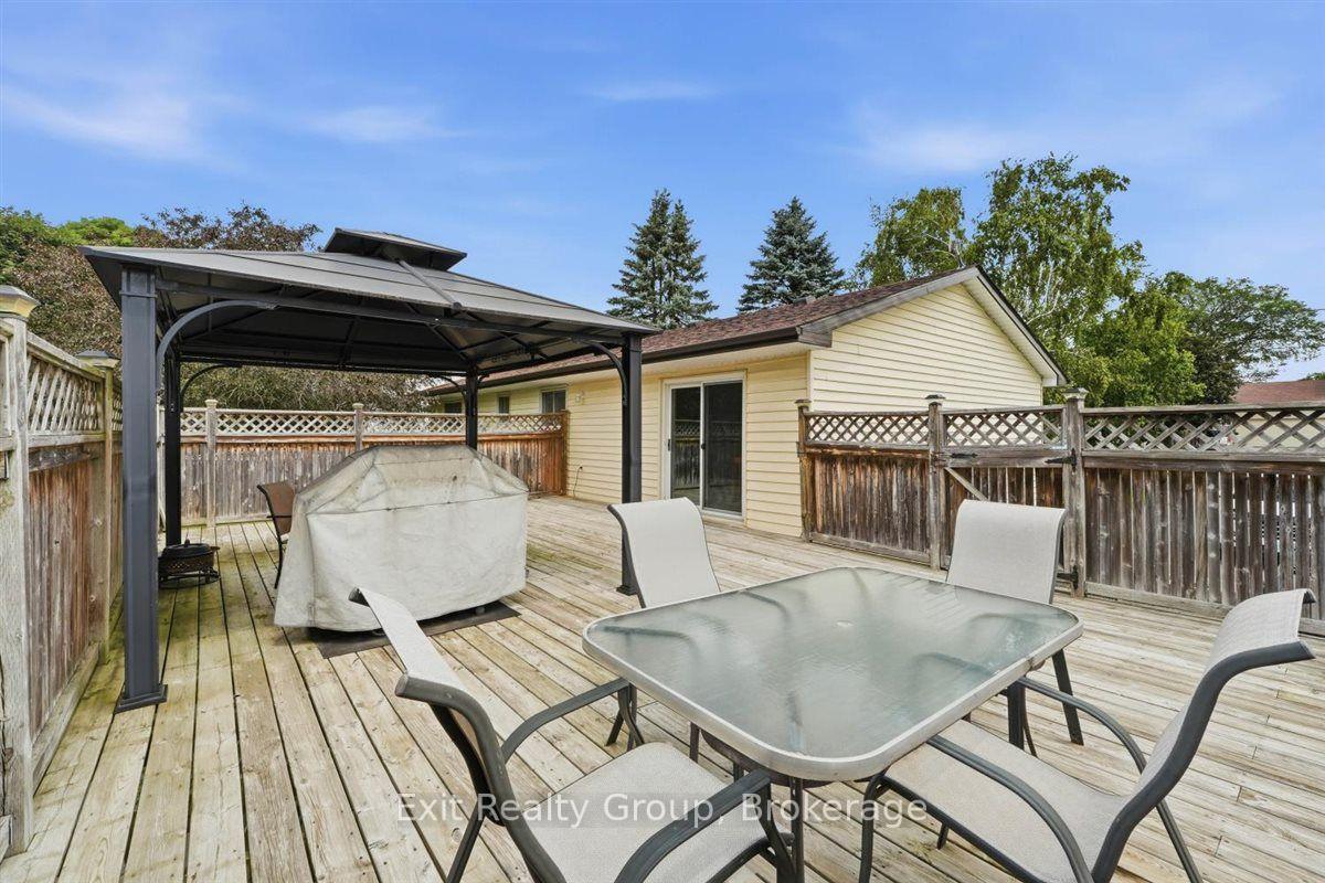 Photo 31 of 197 Chatterton Valley Crescent, Quinte West, Sidney Ward — HOMEH