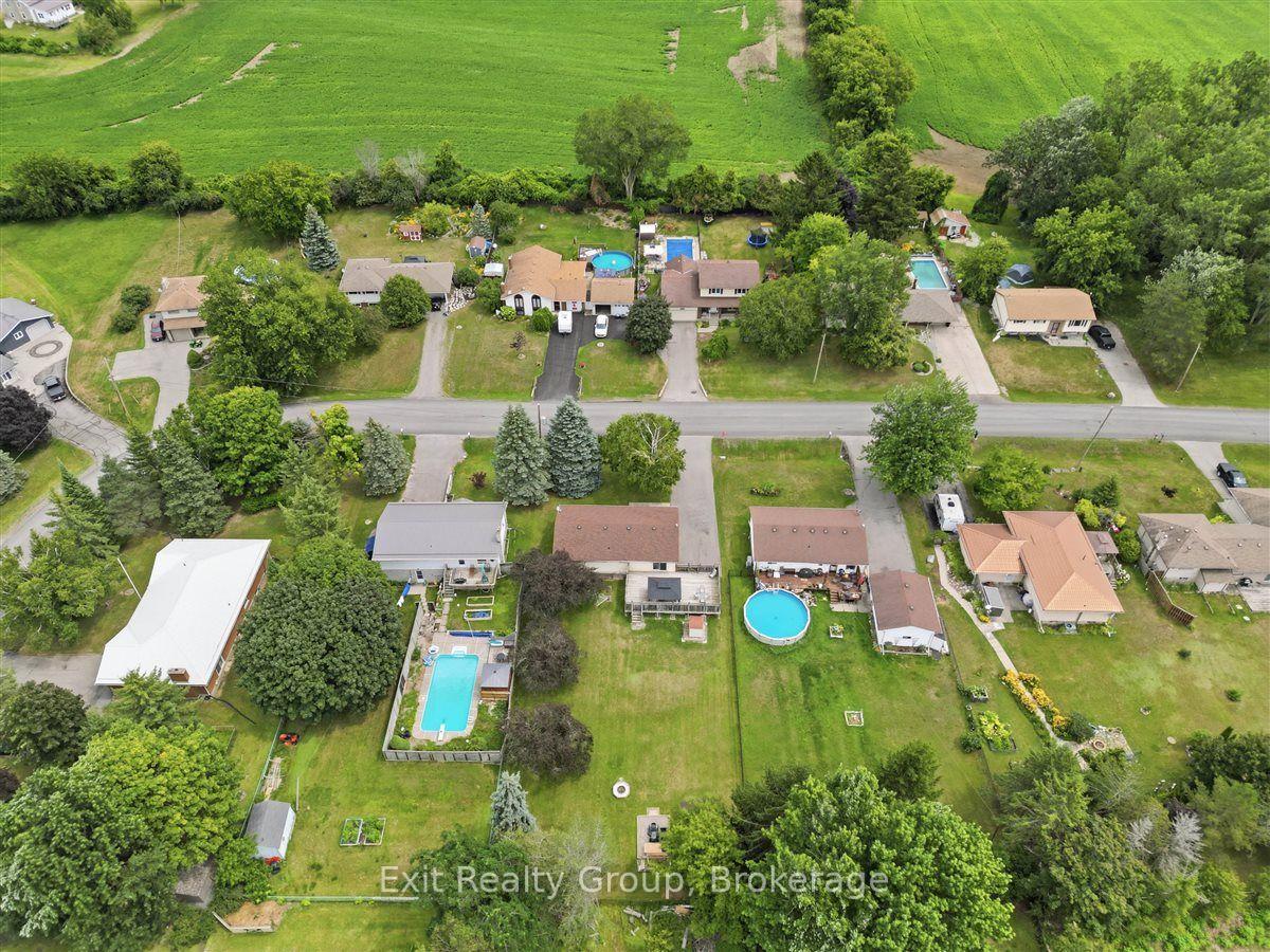 Photo 35 of 197 Chatterton Valley Crescent, Quinte West, Sidney Ward — HOMEH